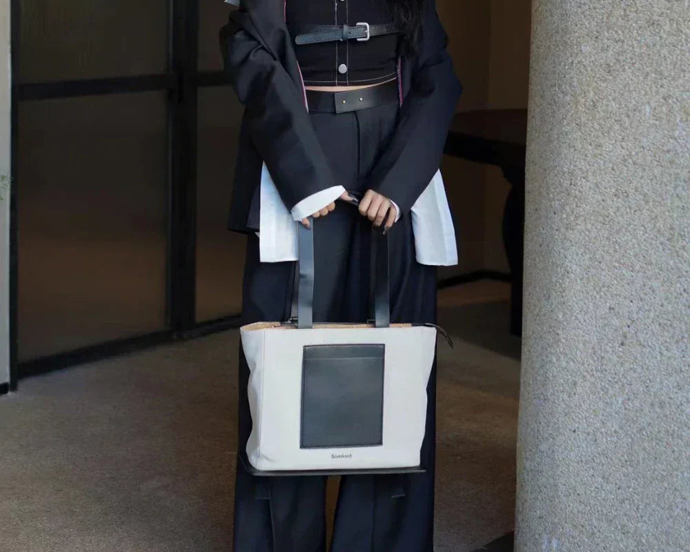 Carrying Responsibility: My Somlord Tote for a Sustainable Journey