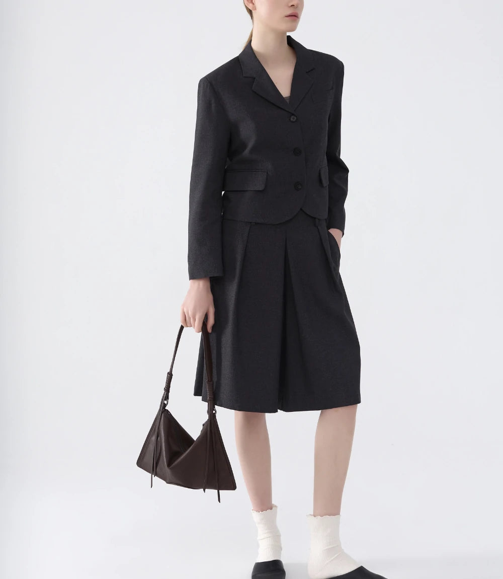 Classic and modern – ChicCurve Leather Shoulder Bag styled for a sleek, contemporary fashion statement.